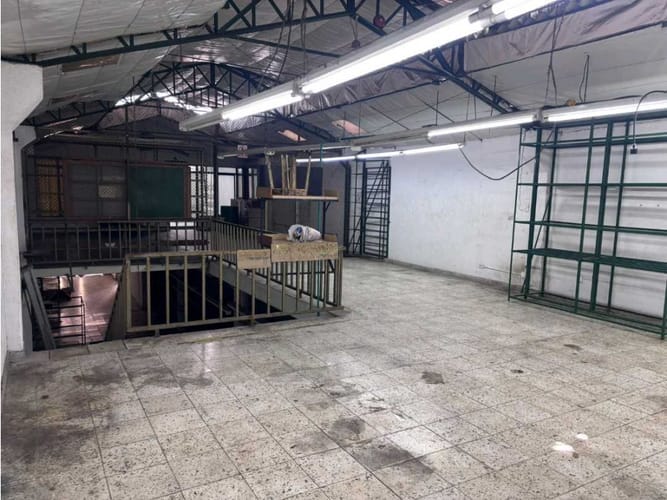 Bodega en arriendo en Atanasio Girardot, Cali, 340 m² · foto 17 de 23