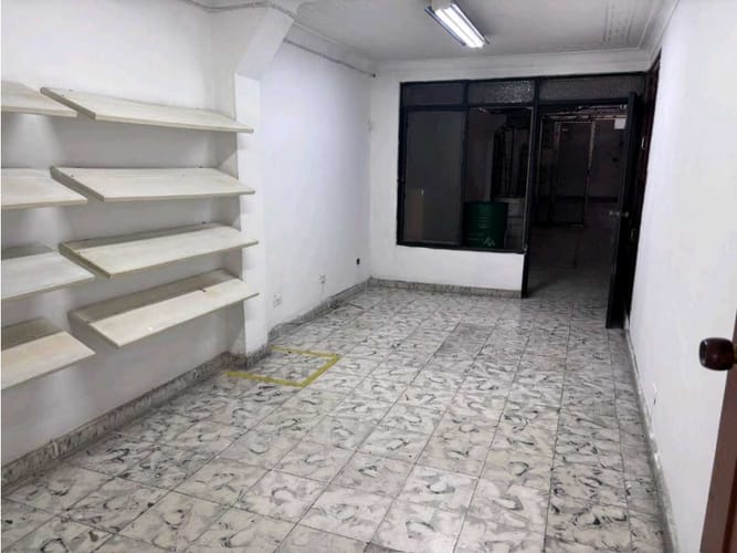 Bodega en arriendo en Atanasio Girardot, Cali, 340 m² · foto 23 de 23