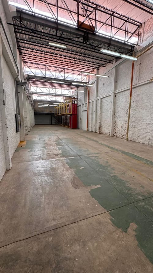 Bodega en arriendo en San Nicolas, Cali, 362 m² · foto 2 de 21