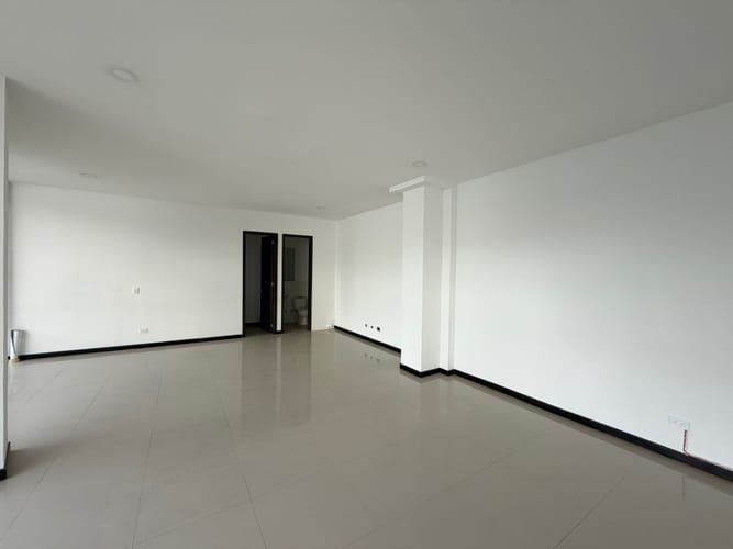 Local en arriendo en La Castellana, Armenia, 42 m² · foto 2 de 12