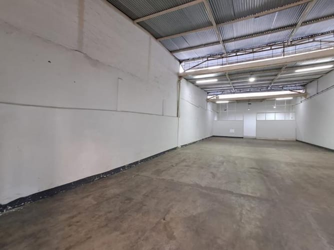 Bodega en arriendo en Ricaurte, Bucaramanga, 273 m² · foto 3 de 9