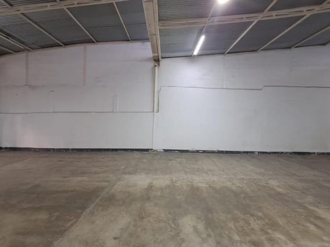 Bodega en arriendo en Ricaurte, Bucaramanga, 273 m² · foto 4 de 9