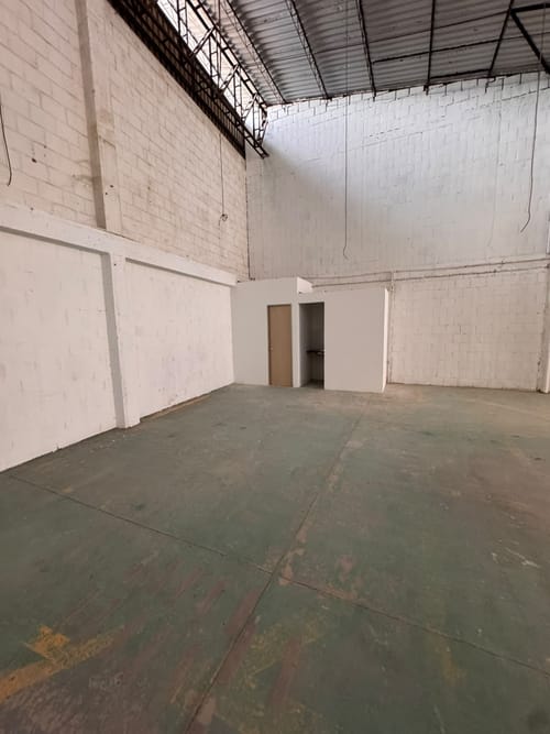 Bodega en arriendo en San Nicolas, Cali, 362 m² · foto 10 de 21