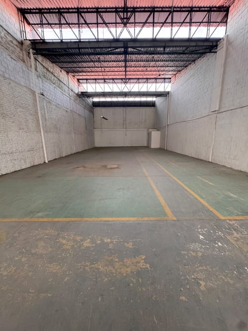 Bodega en arriendo en San Nicolas, Cali, 362 m² · foto 14 de 21