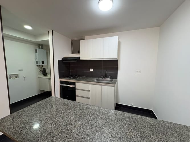 Apartamento de 3 alcobas en arriendo en Pinar De Suba, Bogotá, 79 m² · foto 4 de 22