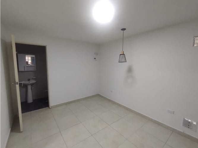 Apartaestudio en arriendo en Vipasa, Cali, 40 m² · foto 2 de 12