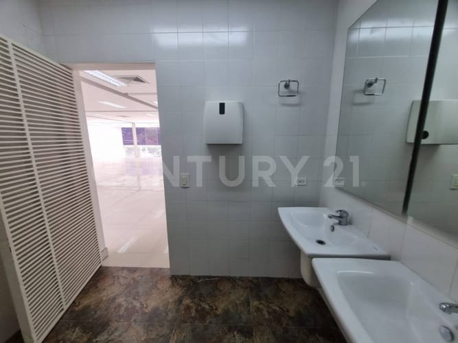 Local en arriendo en La Flora, Cali, 450 m² · foto 15 de 15