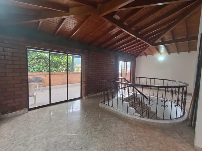 Apartamento de 3 alcobas en arriendo en Cristobal, Medellín, 140 m² · foto 4 de 20