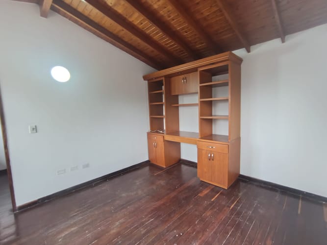 Apartamento de 3 alcobas en arriendo en Cristobal, Medellín, 140 m² · foto 15 de 20