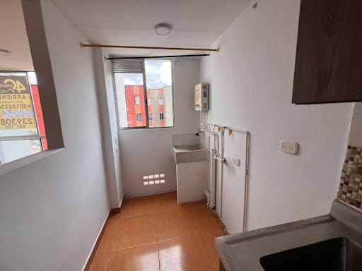 Apartamento de 3 alcobas en arriendo en Cabecera San Antonio De Prado, Medellín, 45 m² · foto 10 de 15