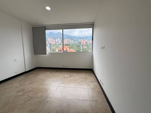 Apartamento de 3 alcobas en arriendo en Alejandria, Medellín, 258 m² · foto 16 de 24