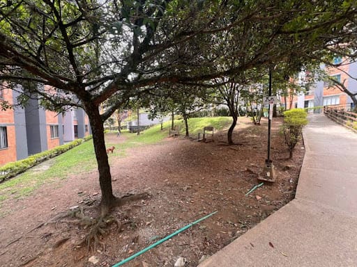 Apartamento de 3 alcobas en arriendo en Cabecera San Antonio De Prado, Medellín, 45 m² · foto 15 de 15