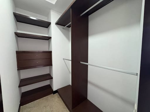 Apartamento de 3 alcobas en arriendo en Alejandria, Medellín, 258 m² · foto 19 de 24