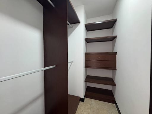 Apartamento de 3 alcobas en arriendo en Alejandria, Medellín, 258 m² · foto 20 de 24