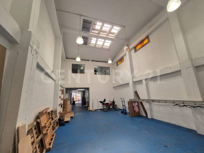 Bodega en venta en San Nicolas, Cali, 350 m² · foto 8 de 16