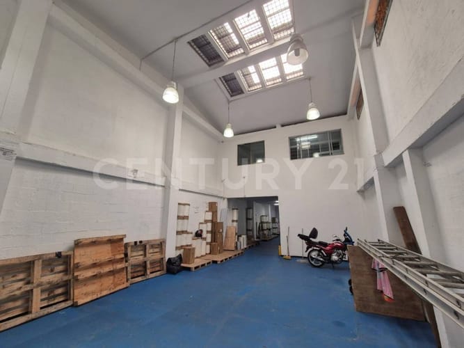 Bodega en venta en San Nicolas, Cali, 350 m² · foto 9 de 16