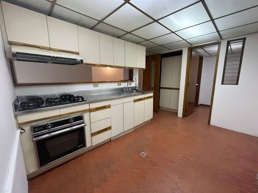 Apartamento de 3 alcobas en venta en Zuñiga, Itagüí, 107 m² · foto 4 de 11