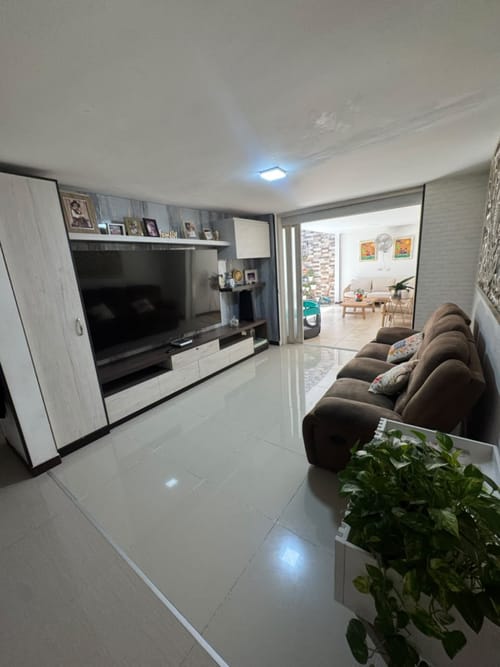 Casa de 5 alcobas en venta en La Hacienda, Cali, 210 m² · foto 12 de 24