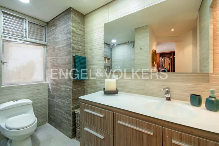 Apartamento de 3 alcobas en venta en Chico Norte, Bogotá, 250 m² · foto 14 de 21