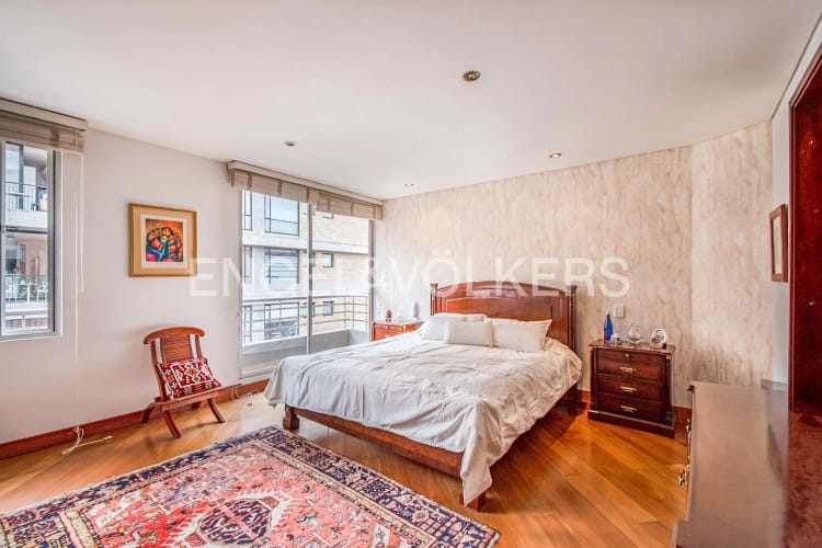 Apartamento de 3 alcobas en venta en Chico Norte, Bogotá, 250 m² · foto 11 de 21