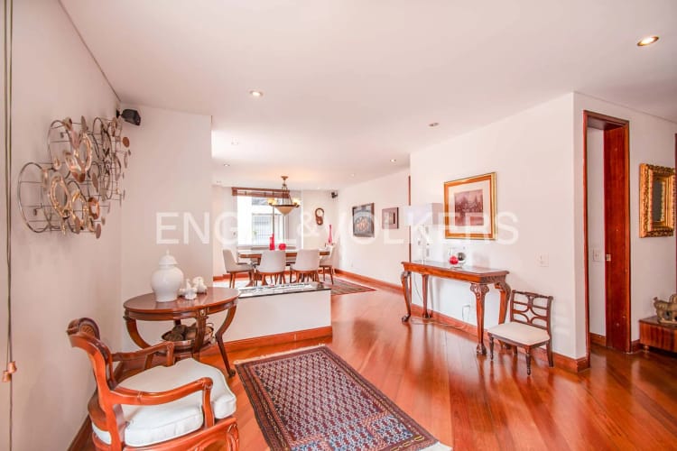 Apartamento de 3 alcobas en venta en Chico Norte, Bogotá, 250 m² · foto 6 de 21