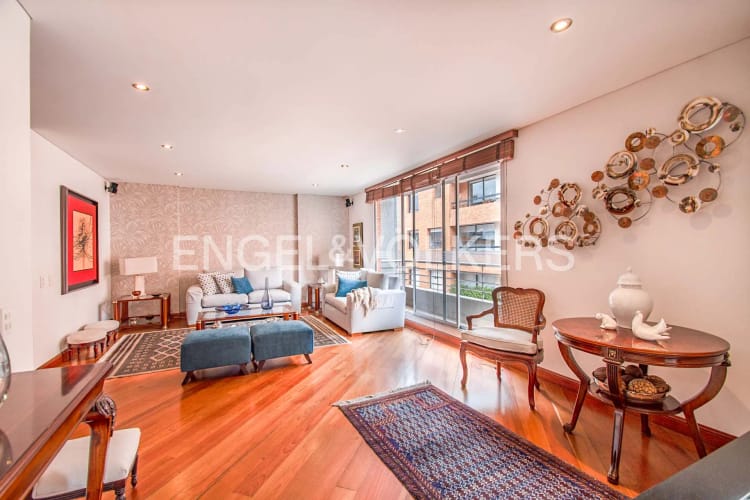 Apartamento de 3 alcobas en venta en Chico Norte, Bogotá, 250 m² · foto 2 de 21