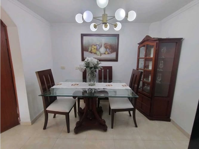 Casa de 3 alcobas en venta en Calasanz, Medellín, 88 m² · foto 5 de 23