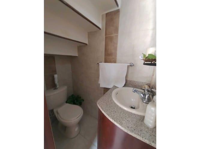 Casa de 3 alcobas en venta en Calasanz, Medellín, 88 m² · foto 7 de 23