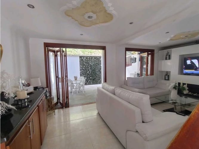 Casa de 3 alcobas en venta en Calasanz, Medellín, 88 m² · foto 19 de 23
