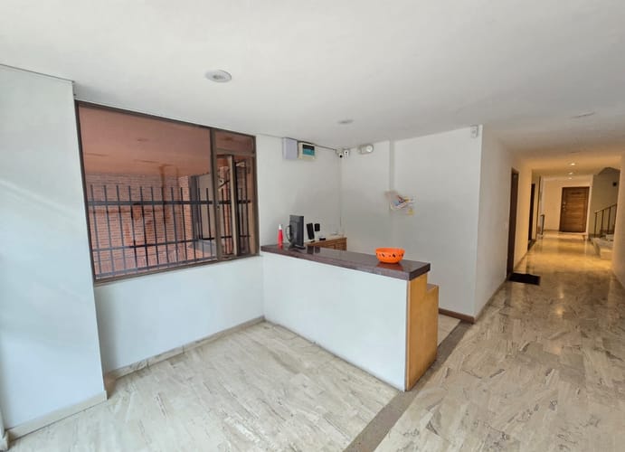 Apartamento de 3 alcobas en venta en Chicó Navarra, Bogotá, 104 m² · foto 2 de 18