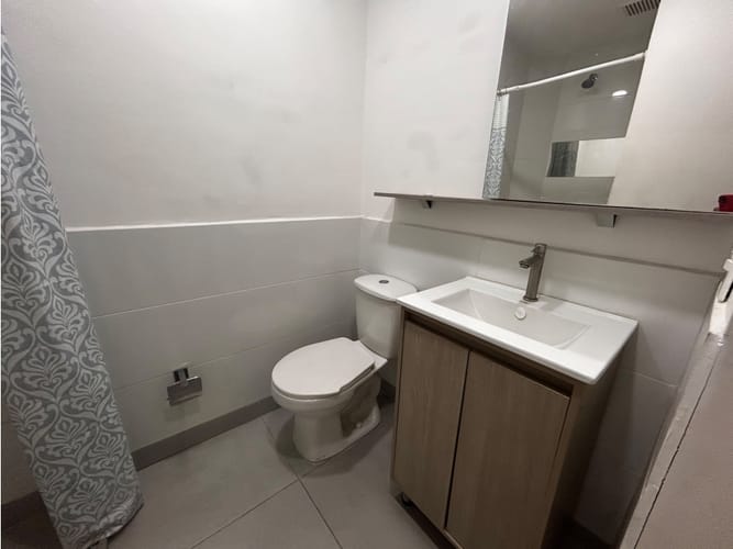 Apartaestudio en arriendo en Simon Bolivar, Medellín, 35 m² · foto 6 de 6