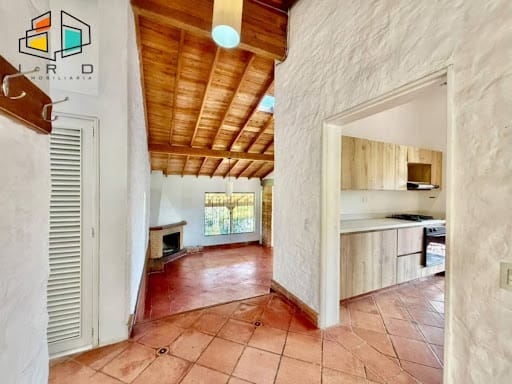 Casa de 4 alcobas en arriendo en Altos Del Poblado, Medellín, 185 m² · foto 5 de 24
