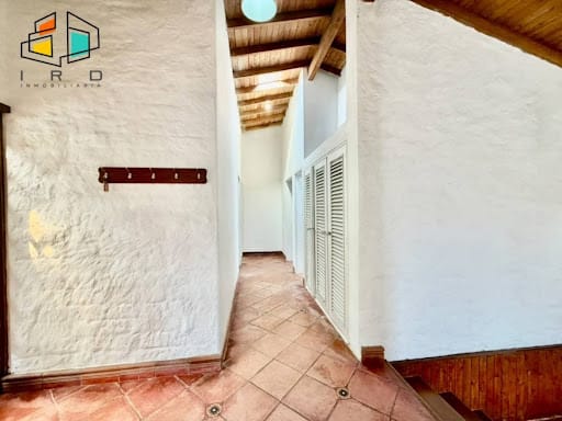 Casa de 4 alcobas en arriendo en Altos Del Poblado, Medellín, 185 m² · foto 6 de 24