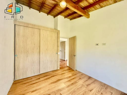 Casa de 4 alcobas en arriendo en Altos Del Poblado, Medellín, 185 m² · foto 11 de 24
