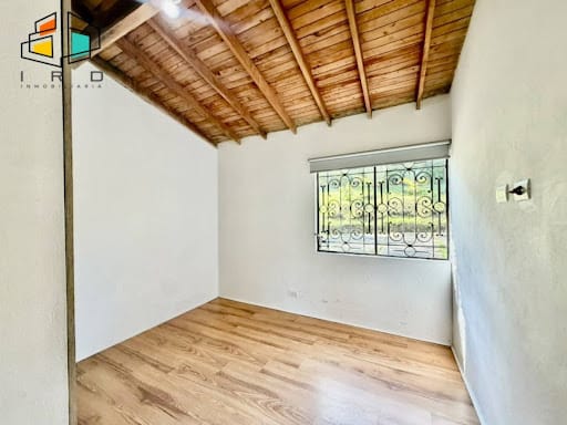 Casa de 4 alcobas en arriendo en Altos Del Poblado, Medellín, 185 m² · foto 12 de 24