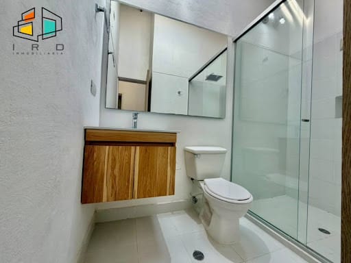 Casa de 4 alcobas en arriendo en Altos Del Poblado, Medellín, 185 m² · foto 14 de 24