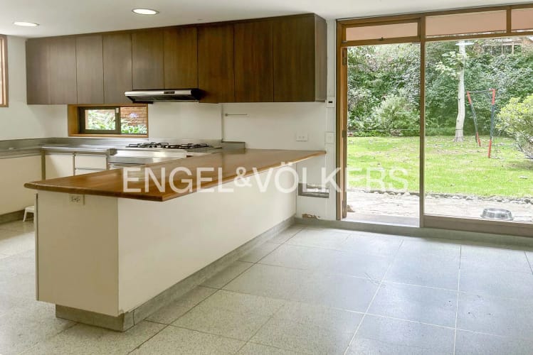 Casa de 3 alcobas en venta en Santa Ana, Bogotá, 450 m² · foto 8 de 17