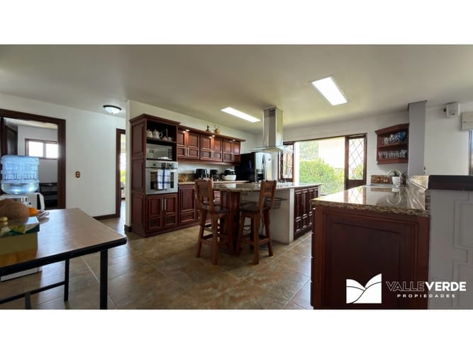 Casa de 5 alcobas en venta en Llano Grande, Rionegro, 800 m² · foto 7 de 24