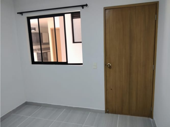 Apartamento de 3 alcobas en arriendo en Villanueva, Medellín, 96 m² · foto 3 de 14