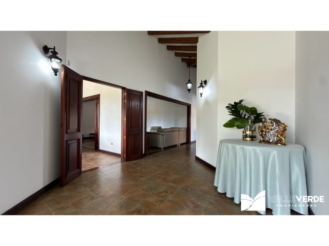 Casa de 5 alcobas en venta en Llano Grande, Rionegro, 800 m² · foto 11 de 24