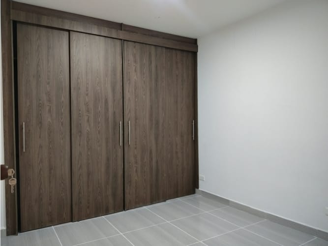 Apartamento de 3 alcobas en arriendo en Villanueva, Medellín, 96 m² · foto 8 de 14