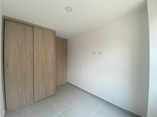 Apartamento de 3 alcobas en arriendo en La Castellana, Medellín, 91 m² · foto 10 de 13