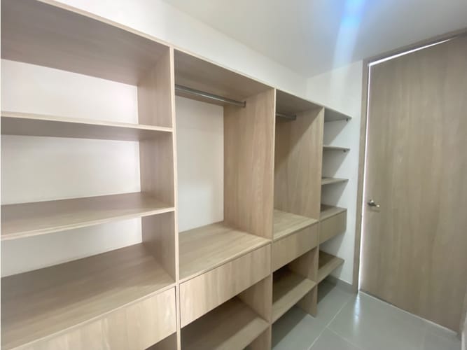 Apartamento de 3 alcobas en arriendo en La Castellana, Medellín, 91 m² · foto 12 de 13