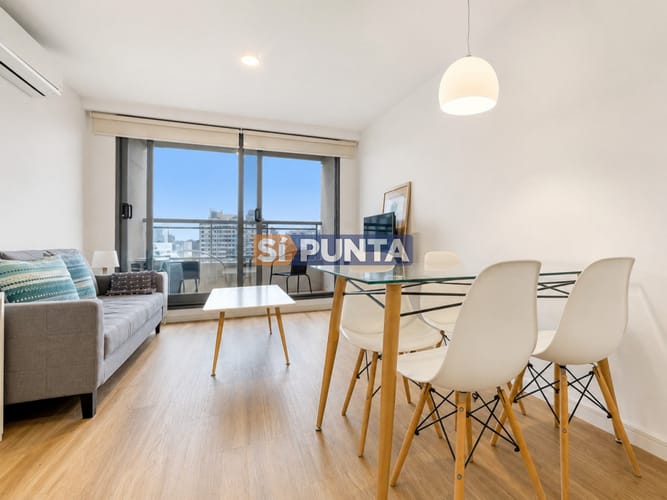 Alquiler anual Moderno Apartamento de 2 Dormitorios, Playa Brava, Punta del Este · Foto 5