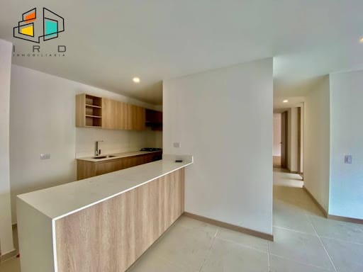 Apartamento de 3 alcobas en arriendo en Ciudad Del Río, Medellín, 92 m² · foto 2 de 24