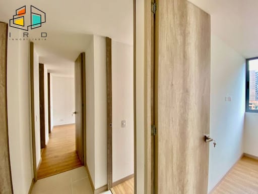 Apartamento de 3 alcobas en arriendo en Ciudad Del Río, Medellín, 92 m² · foto 12 de 24