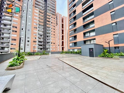 Apartamento de 3 alcobas en arriendo en Ciudad Del Río, Medellín, 92 m² · foto 23 de 24