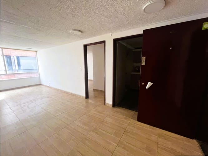 Apartamento de 2 alcobas en venta en Las Aguas, Bogotá, 80 m² · foto 2 de 19