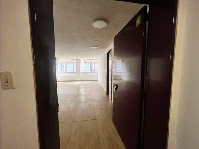 Apartamento de 2 alcobas en venta en Las Aguas, Bogotá, 80 m² · foto 3 de 19