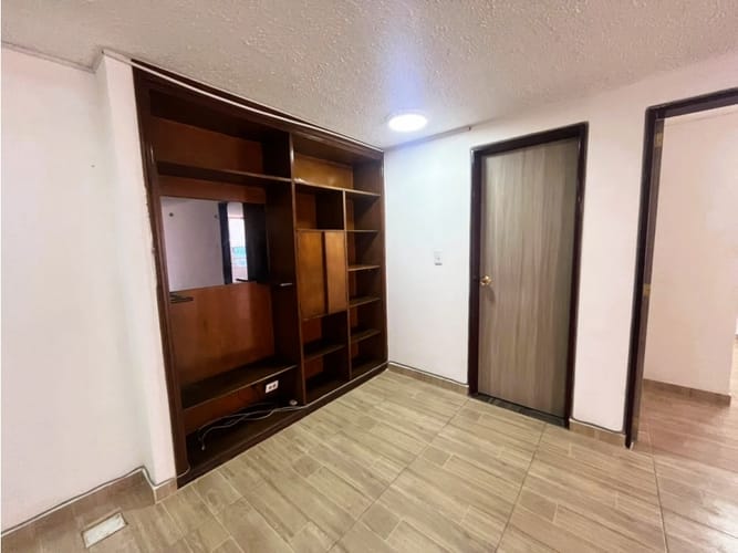 Apartamento de 2 alcobas en venta en Las Aguas, Bogotá, 80 m² · foto 4 de 19